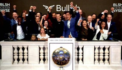 Bullish纽交所上市:手握2.4万枚比特币 大涨89% 公司市值102亿美元
