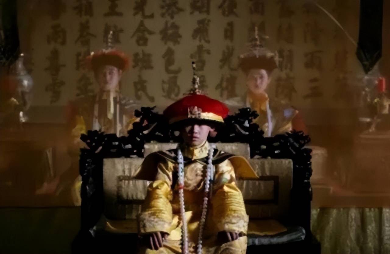 慈禧的最后一天，早上处理光绪后事，晚上嘴就含上了夜明珠